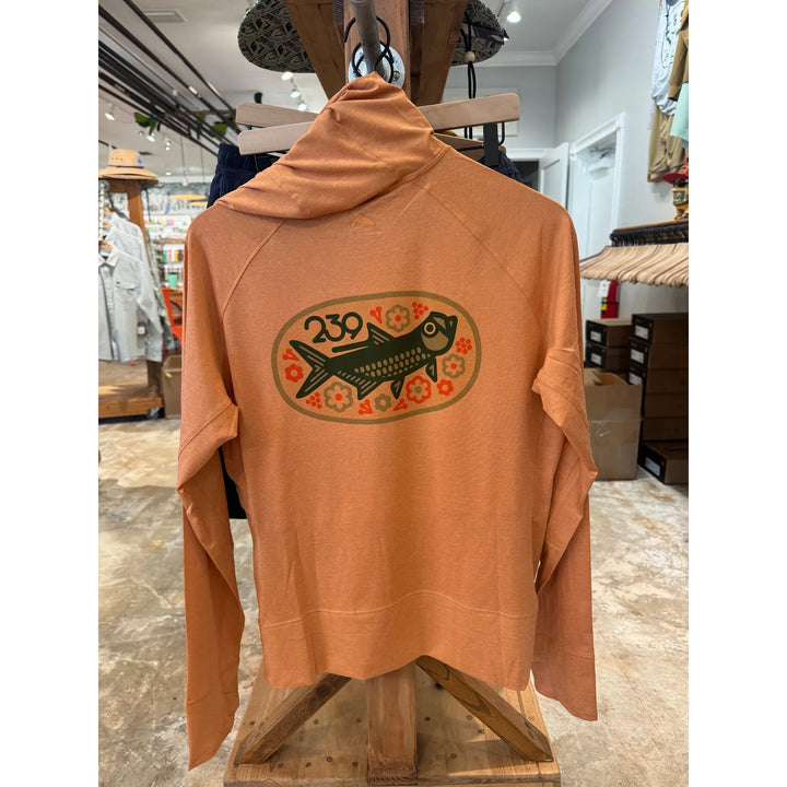 Back view of Simms Women&