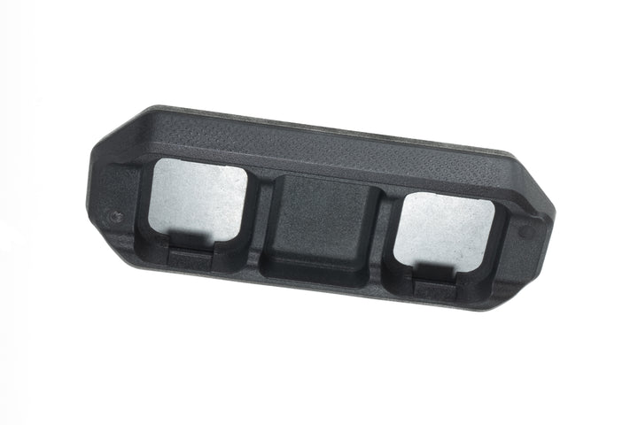 Umpqua double-sided magnetic fly dock showing embedded silver magnets