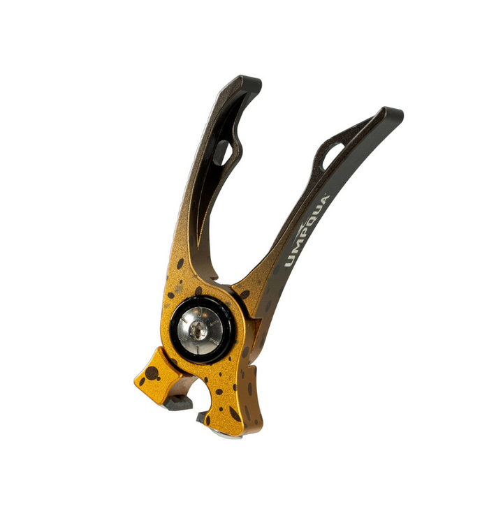 Umpqua Riverrun Nipper with brown trout skin pattern and stainless steel blades