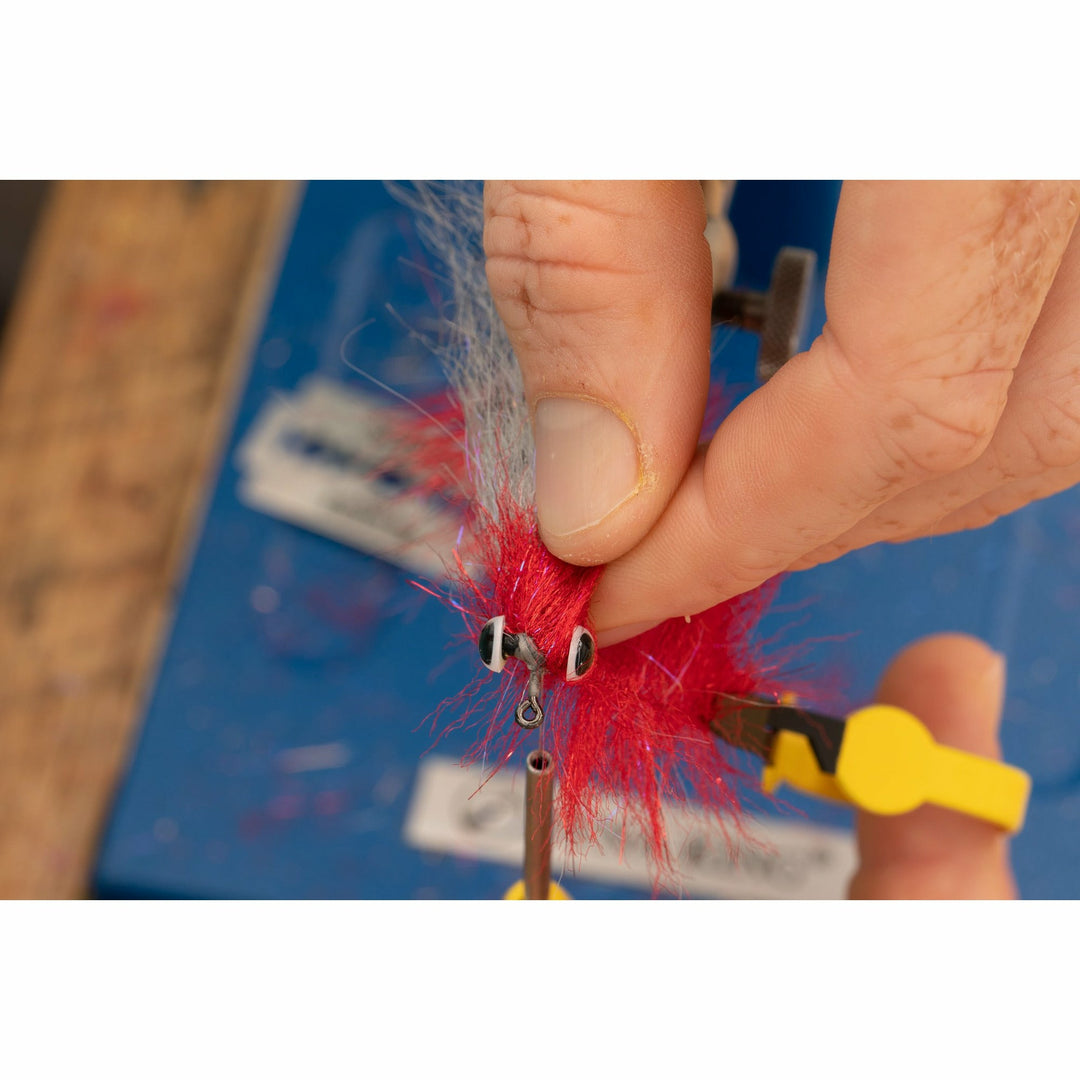 Tying red fibers behind 3D eyes on DL3 Minnow hook for DIY kit