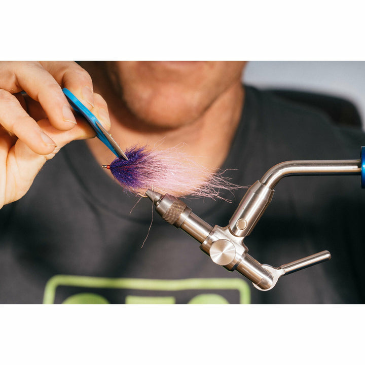 Trimming pink synthetic tail fibers on EP A2Z Minnow fly