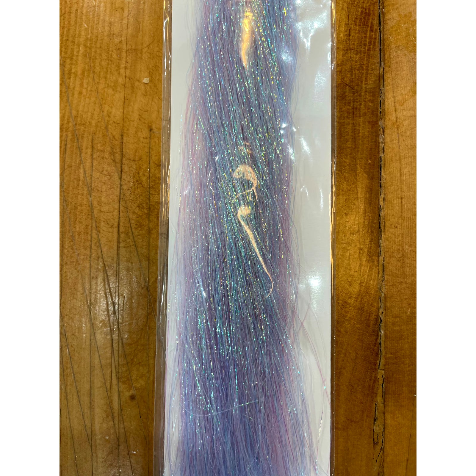 Hareline Dubbing Polar Flash Rainbow Pearl synthetic fly tying material with iridescent blue, purple, and pink fibers